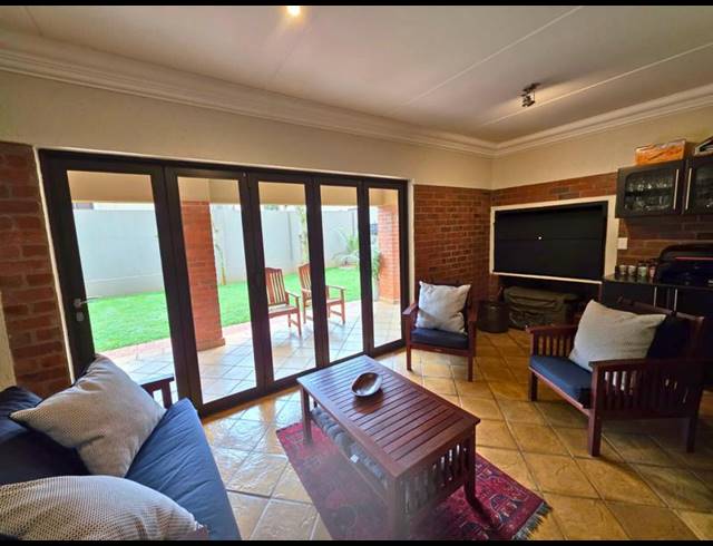 4 BEDROOM CLUSTER FOR SALE IN GLEN MARAIS
